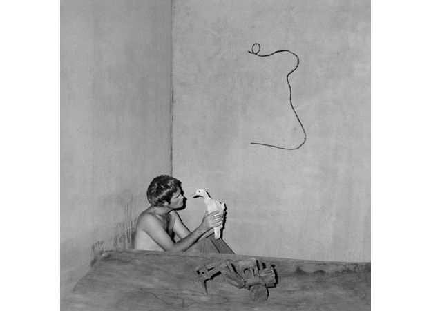 contemplation-2007-gelatin-slver-print-80-x-80-cm