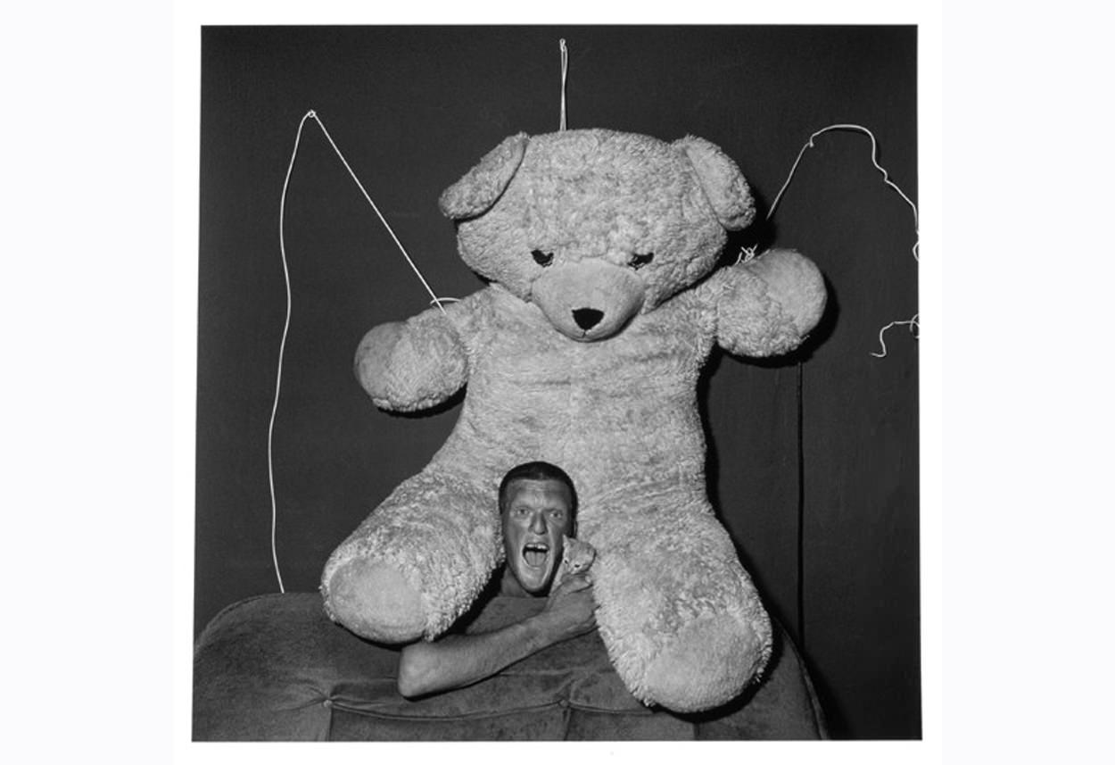 excited-man-2001-gelatin-silver-print-40-x-40-cm
