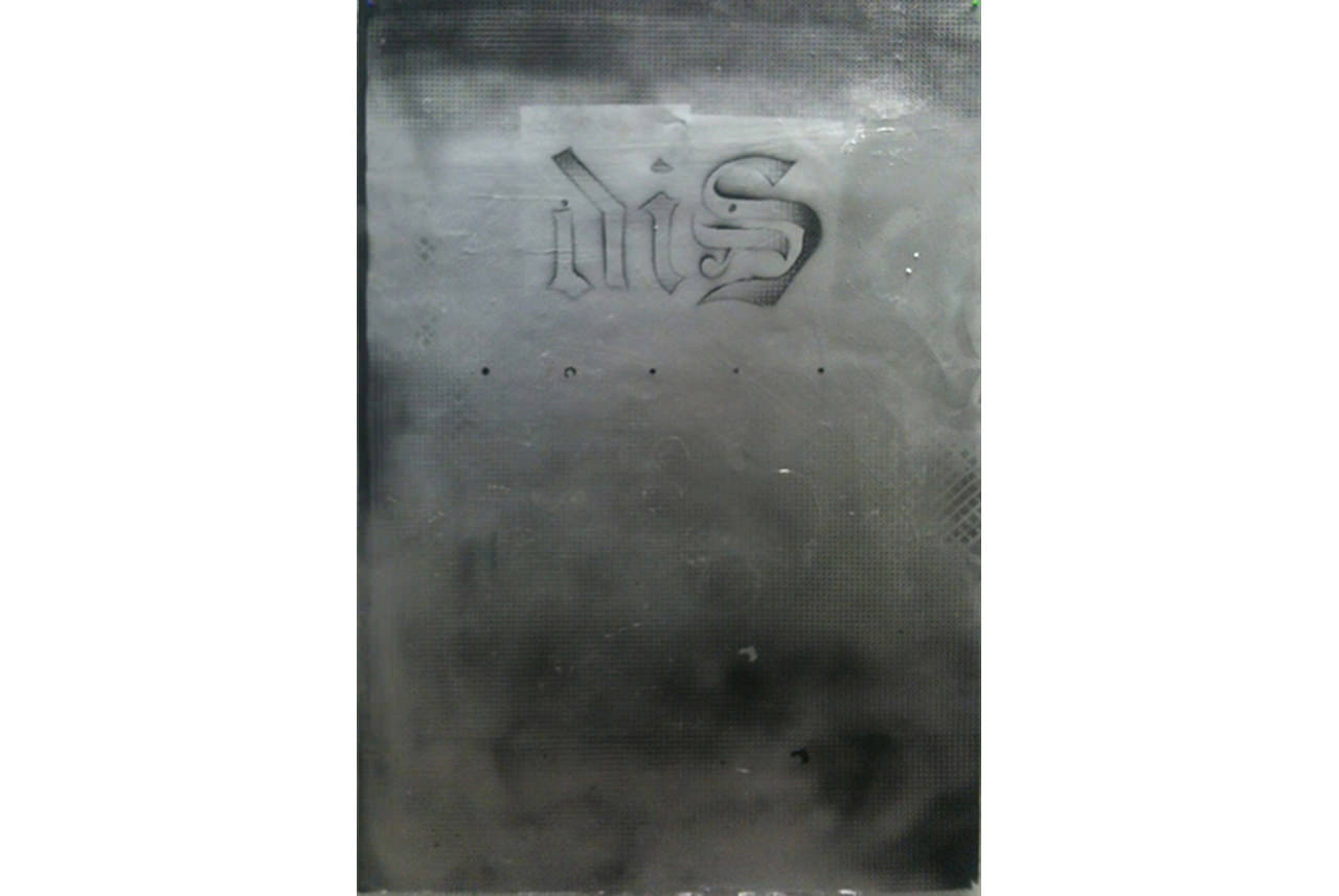 in-dis-service-2012-spray-sobre-papel-12192-x-7874-cm