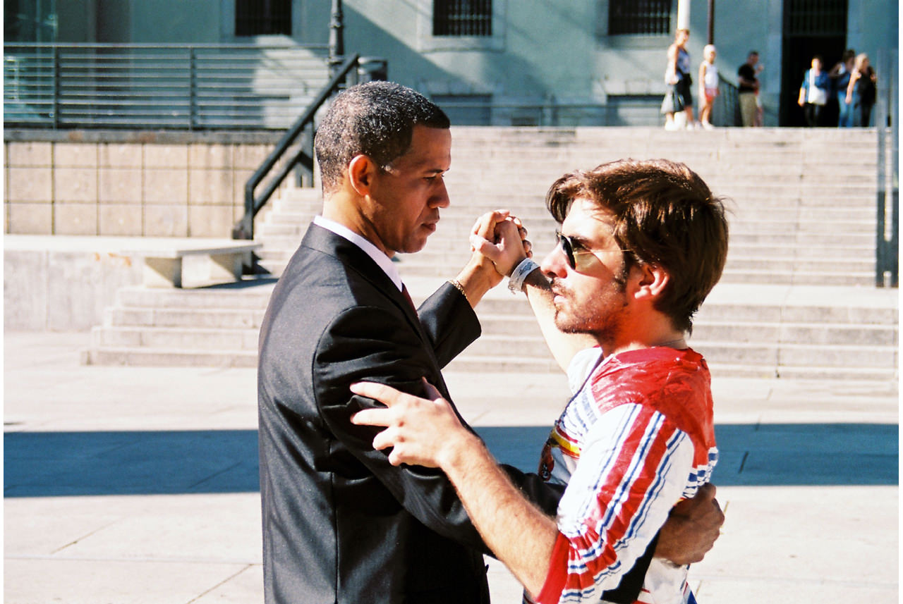 tango-with-obama-film-still-2009-video-8-min-loop