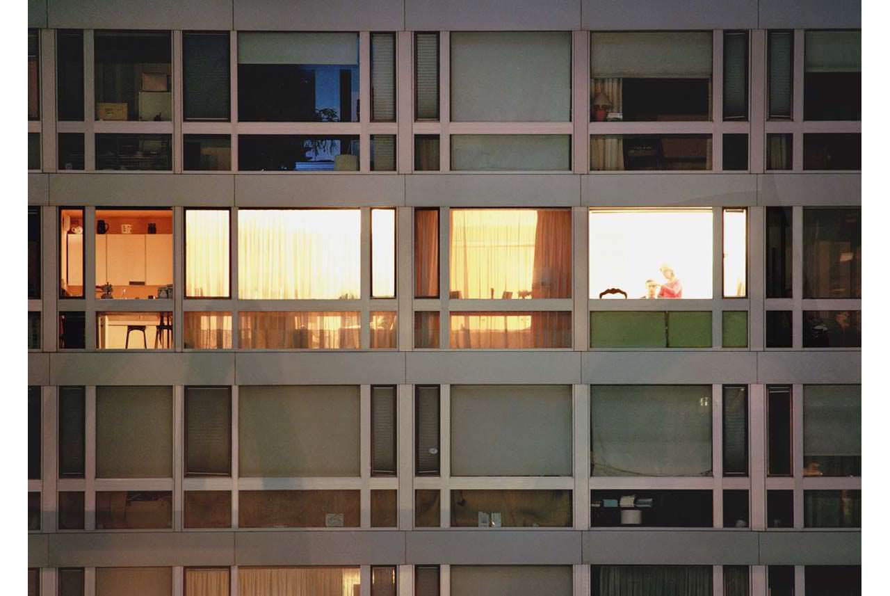 untitled-fachada-i-2002-color-photographic-print-99-x-138-cm