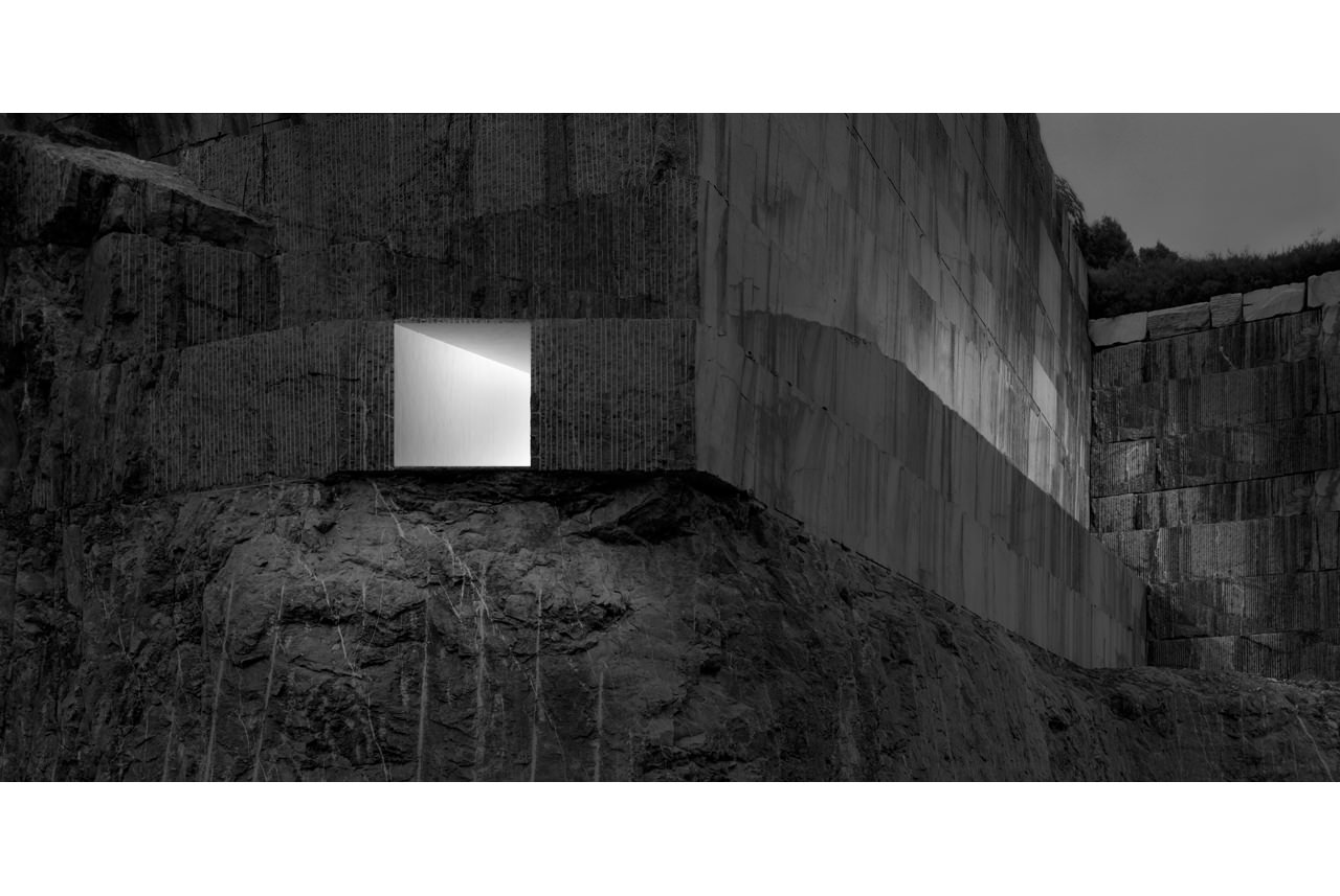 untitled-muros-de-luz-serie-2005-digital-photography-aluminium-140-x-300-cm