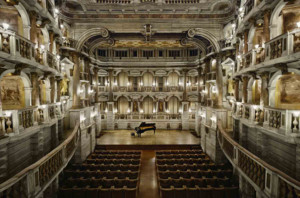 solo-show-ahmet-ertug-a-istanbul